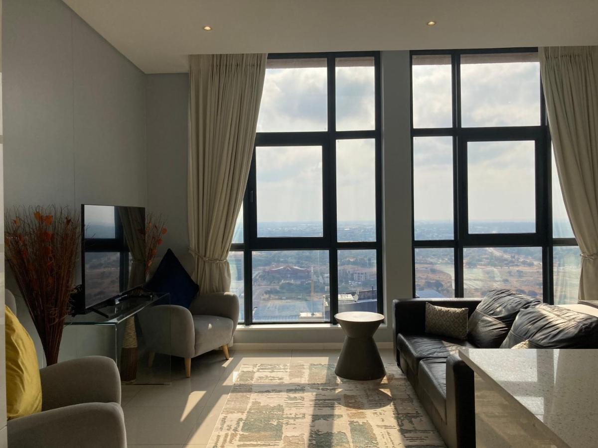Urban Awe Apartment-Itowers 23Rd Floor Gaborone Ngoại thất bức ảnh