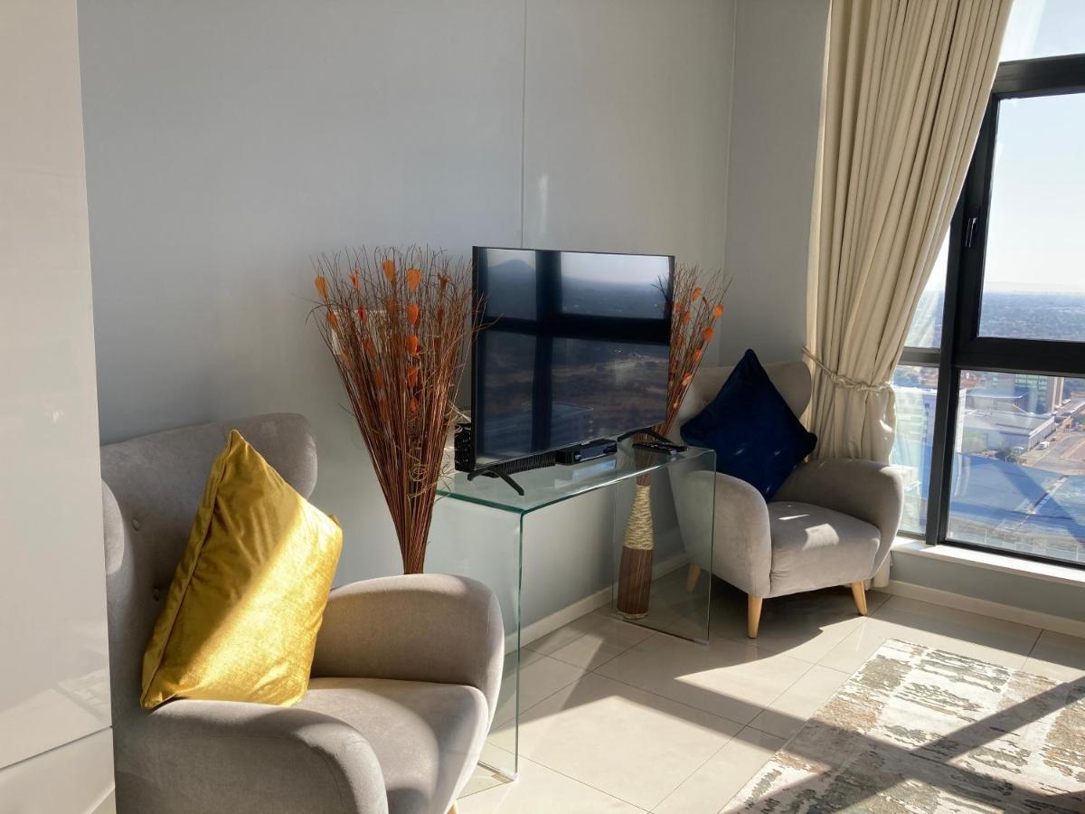Urban Awe Apartment-Itowers 23Rd Floor Gaborone Ngoại thất bức ảnh