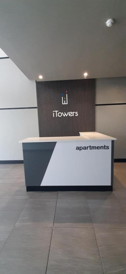 Urban Awe Apartment-Itowers 23Rd Floor Gaborone Ngoại thất bức ảnh