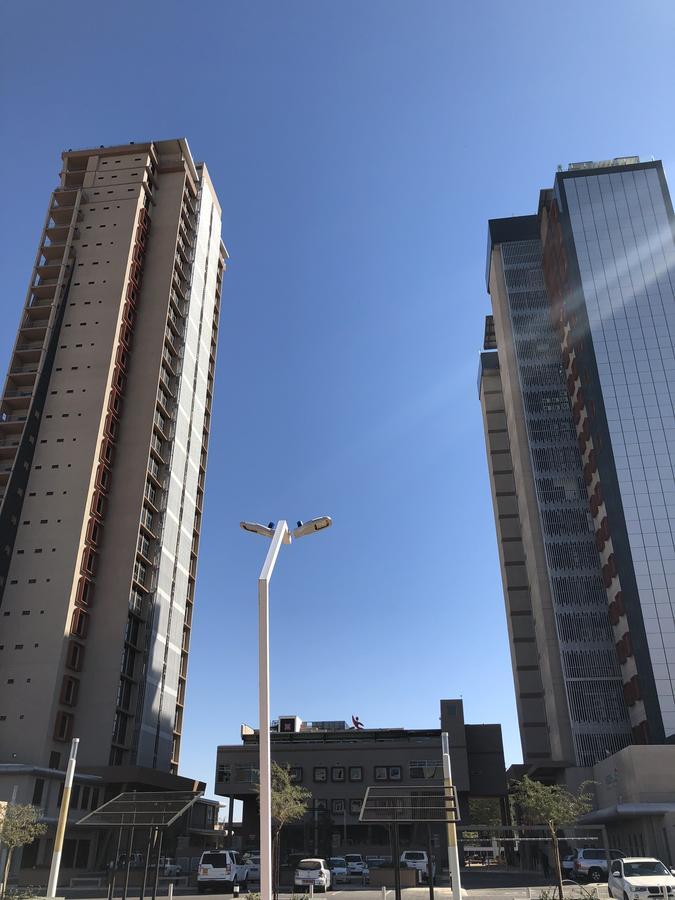 Urban Awe Apartment-Itowers 23Rd Floor Gaborone Ngoại thất bức ảnh