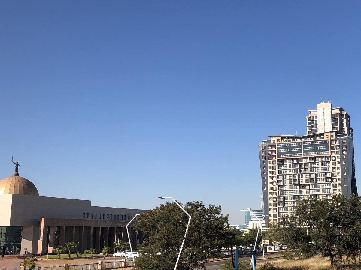 Urban Awe Apartment-Itowers 23Rd Floor Gaborone Ngoại thất bức ảnh
